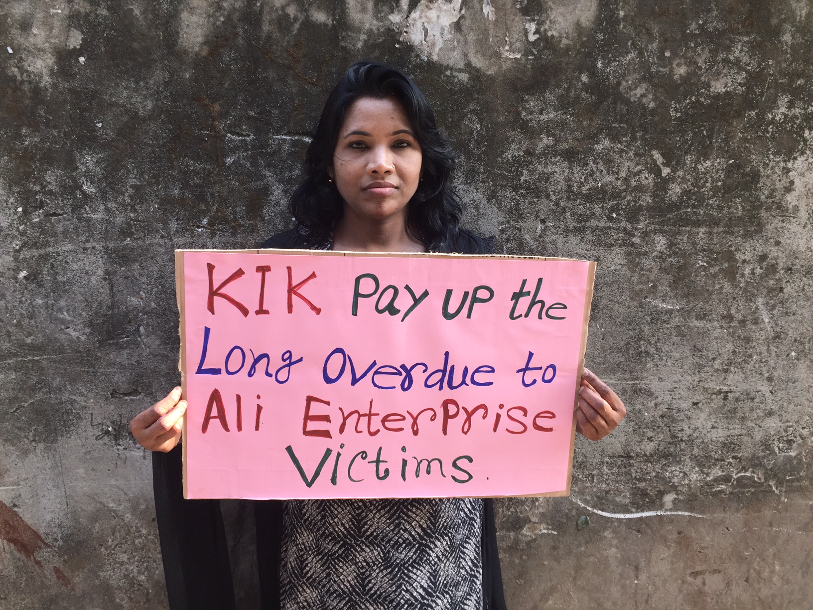 Action to make KiK pay up - April 2017