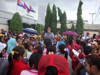  Over 300 Striking Garment Workers Still Victimised 