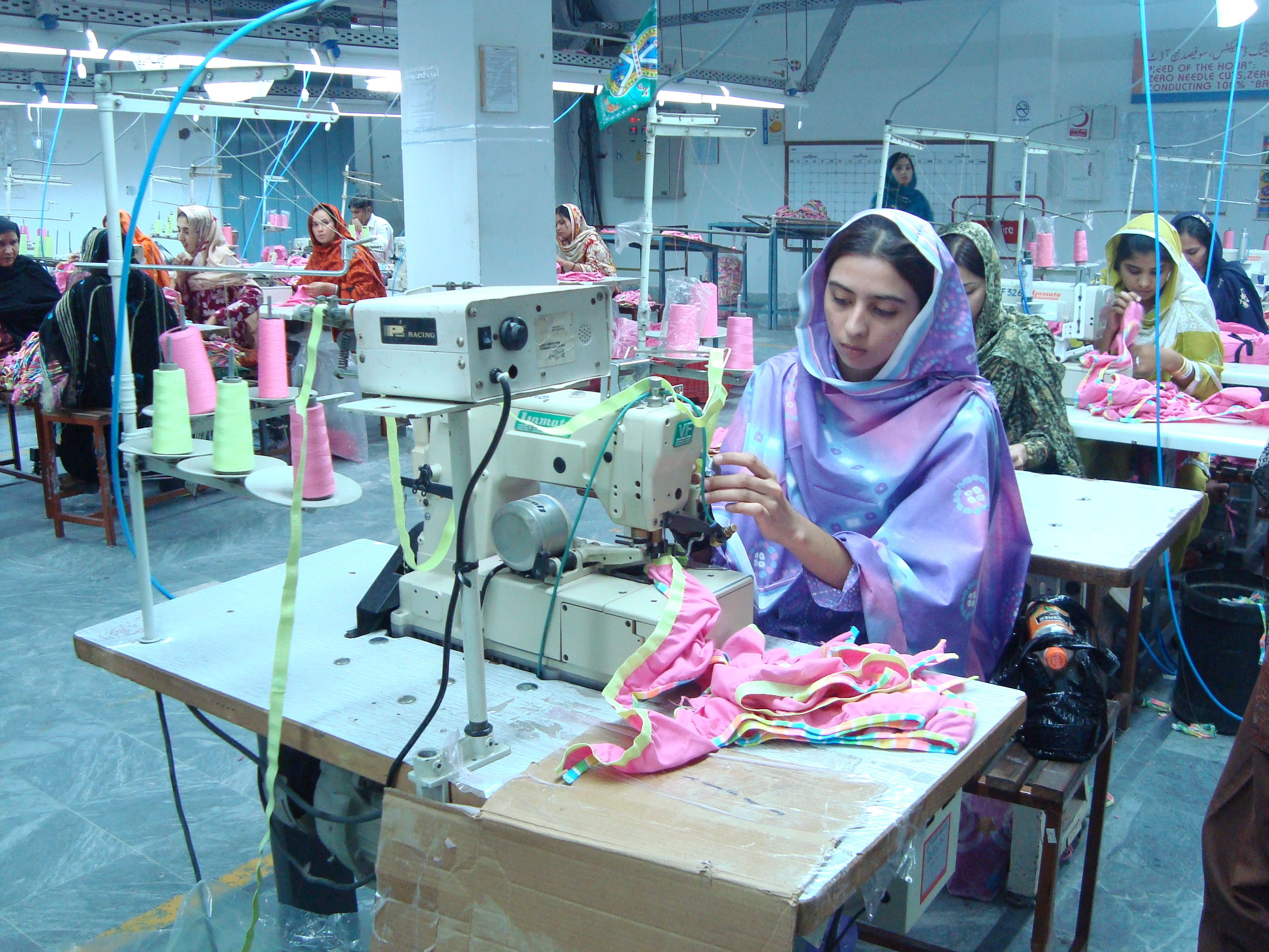Garment workers in Pakistan, photo credit: ILO.